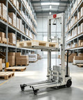 Heavy Duty Manual Cabinet Lifter Rises 60 80kg For Easy Panel Installation And Heavy Moving Tasks with wheeled base in warehouse.