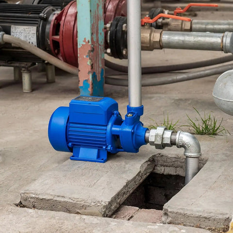 Farm-Grade High-Head Water Pump 1/2 HP For Clean Water Transfer With Max 25 M Head And 31 L/min Flow, installed outdoors