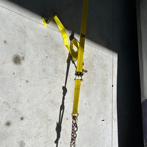4 Pack Heavy Duty Car Trailer Tie Down Straps Set With 2 Inch By 10 Foot Ratchet Straps J Hooks with Clip on concrete floor