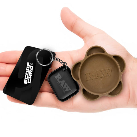 Gripper Grinder Spice Mill Medium Grind V2 For Fresh Spices And Herbs, No Fuss Grind, Compact Kitchen Gadget, Plus Tiny Matte Black Murder Tray Keychain, Ultra Cool Unique Collectible Set