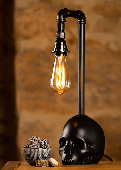 Black Industrial Skull Lamp With Skeleton Decor For Gothic Bedroom Dope Handcrafted Cast Iron And Resin Skull Table Lamp