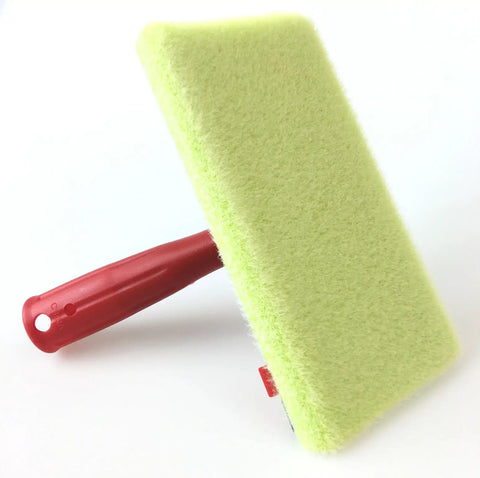 640C Interior Exterior Pad Painter 7 Inch Pro Grade With Extra Thick Foam Pad angled view showing red handle and green foam pad