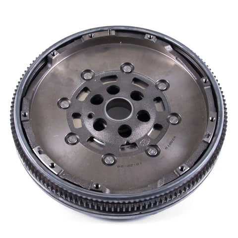 Top Tier Dual Mass Clutch Flywheel For 2005 2011 Volkswagen Beetle Golf Jetta Rabbit 2.5L L5 Engine top view showcasing heavy duty construction.