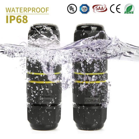 Outdoor IP68 Waterproof Junction Box Cable Connector 2 Way 3 Pin M16 Plug submerged in water, showcasing durability