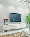 Vintage Cream White Victorian Damask Wallpaper Roll Featuring Rich Embossed Non Woven Texture For Bedroom Living Room Decor.