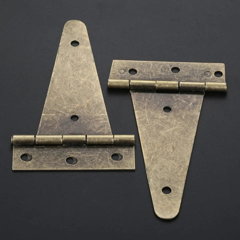 Close-up of 4 Pcs Flat T Hinges With Screws For Barn Gates, Wooden Boxes, Cabinet Doors And Windows, Vintage Decoration Hinge