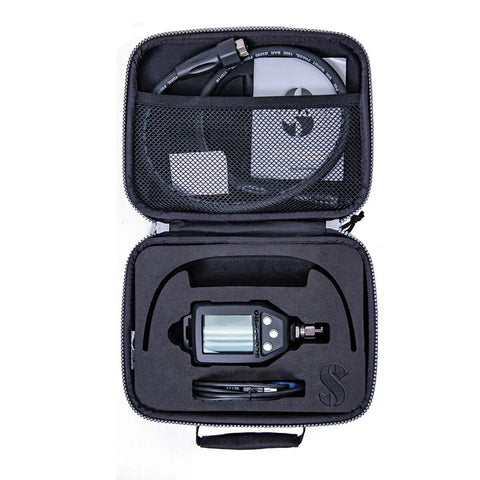 G2 Console Dive Computer With Quick Release Black One Size, Easy Read Phone Style Screen in black protective case