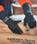 Chemical Resistant Work Gloves Built To Take A Beating Heavy Duty Industrial Latex Rubber Gloves handling PVC bags
