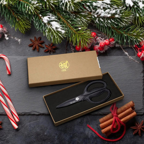 Detachable Poultry Shears For Kitchen Prep Heavy Duty Scissors For Chicken Meat Portions Seafood And Veggies Titanium Plated Stainless Steel Blades For Easy Cutting And Quick Detach in gift box