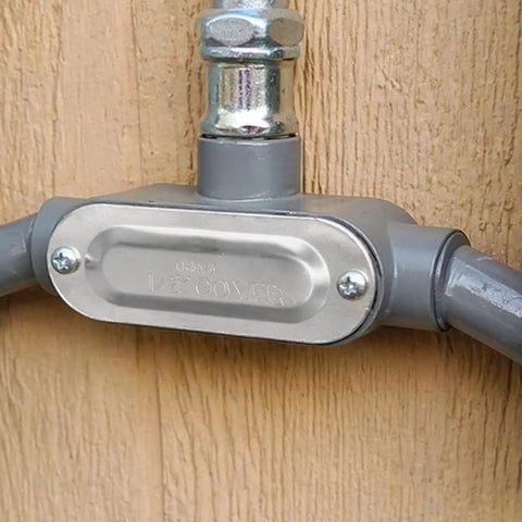 Rock Solid T Type Conduit Body Designed For A No Sweat Metal Tubing Pull Through Heavy Duty Die Cast Aluminum Threaded Junction Box close-up detail