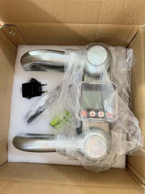 5 Ton Tension Dynamometer Force Gauge With Wireless Remote For Cable And Rope Pull Or Push Heavy Duty Crane Hanging Digital Scale Up To 11000 Lbs Maximum Load And 10000 Lbs Readout Range Tare Zero Peak Hold And Accumulating Readouts. Boxed silver metal digital crane scale with shackles, remote, charger