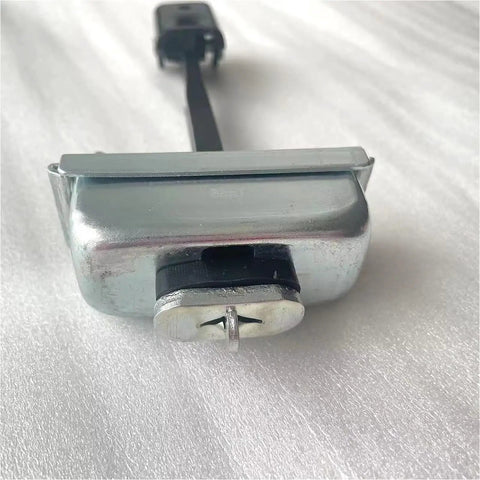 Close-up of Durable Front Left And Right Car Door Hinges For Focus Mk2 2004 2011 With Check Strap And Soft Close Damper Replacement Part