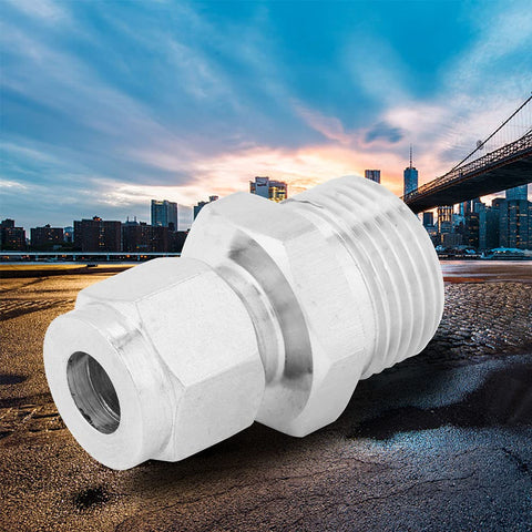 Angled view of 304 stainless steel pipe fitting double ferrule joint connector with M20x1.5 thread and 8 mm diameter