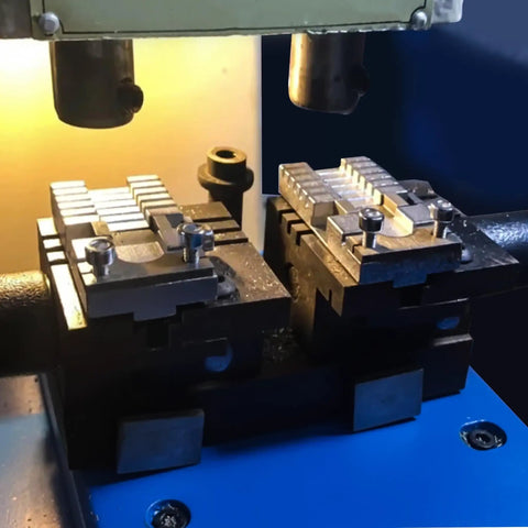 Universal Key Clamping Fixture For Duplicators Provides Dead Simple Premium Setup With Plates And Wrench Rigid Hold Design Shop Tested Gear Locksmiths Love This No Sweat Workhorse Tool