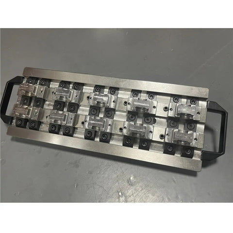 Heavy Duty Mini Tiger Pliers Seagull Clamp Fixture Set For CNC Machining Center with multiple clamping positions.