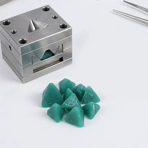 Three Usable Sides Triangular Resin Polishing Media Blocks For Metal Tumbling Machines Deburring And Finishing Supplies