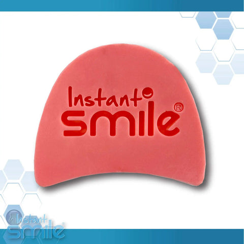 Red denture reliner disk with 'Instant Smile' text, for Denture Reliner Disk For Loose Fitting Dentures Quick Mold With Hot Water That You Can Reheat And Remold Until It Feels Like A Perfect Custom Fit Easy At Home Relining Kit For Comfort And A Smile That Stays Put.