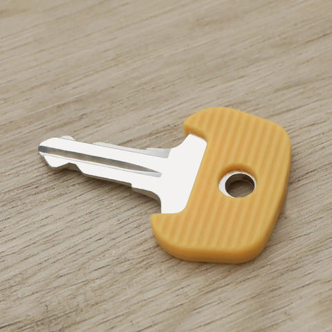 701 Ignition Key Set For Jungheinrich Forklifts And Pallet Trucks 6 Pack Replacement Keys 701 28520480 Compatible With Heavy Equipment Easy Fit Beefy Metal Build For Quick Access On The Jobsite In Busy Warehouses, metal key close-up