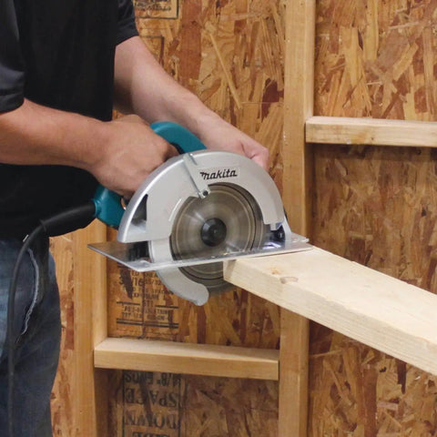 High Torque 7-1/4 Inch Circular Saw With 15 Amp Motor And 5,800 RPM For Beast Power cutting wood at a job site