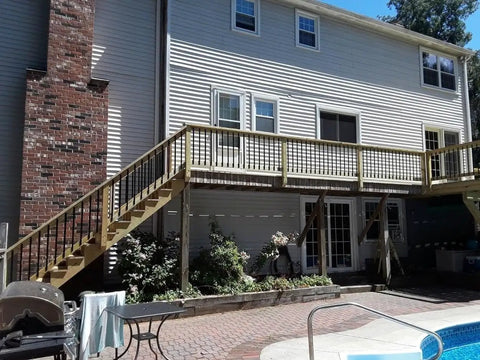 House with 101 Pack Stainless Steel Deck Balusters 36-Inch Black Side Mount Railing With End Caps And Screws