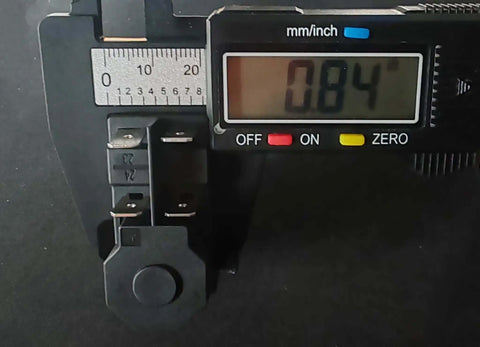 Electromagnetic Pushbutton Switch Set, 4 Pin, 1/2 HP, Double Pole, 16A At 120V, Compatible With 120V And 220V Systems, close-up view
