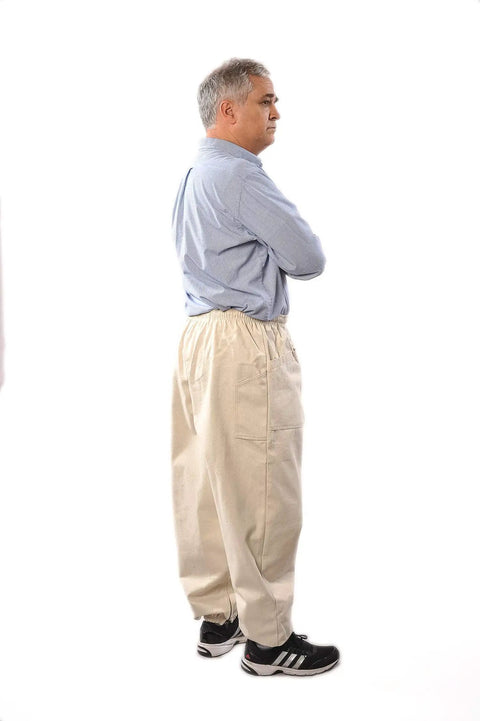 Man wearing Beekeeping Pants For Full Lower Body Protection From Bees And Wasps Heavy Duty Beekeeper Workwear With Reinforced Knees