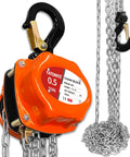 YATOINTO 0.5-ton manual chain hoist in orange steel housing with top hook, chain and bottom hook (front view)