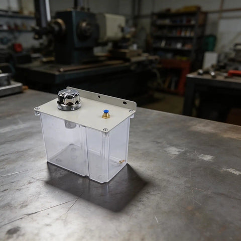 Heavy Duty 3L Machine Tool Cooling Sprayer With Solenoid Valve And Adjustable Coolant Pump for CNC, transparent tank design.