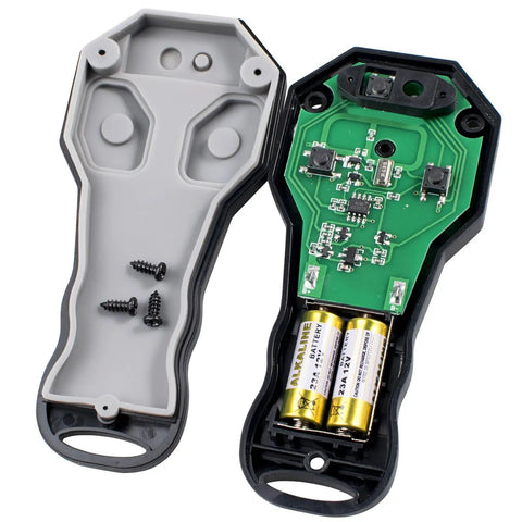 12V Wireless Winch Remote Control Kit For Easy Vehicle Recovery And Off Road Lifting, Universal Receiver, DIY Install, Works With 9 To 30V Systems, Reverse Voltage Remote To Run Winch Motor, No Hassle Setup. Open wireless winch remote housing with PCB and AA batteries
