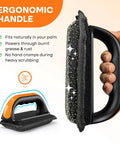 Person holding ergonomic handle of Griddle Cleaning Kit With 3 Replacement Scouring Pads For Flattop Grills Rust Removal Bristle Free Stainless Mesh Cleaner Safe For Food And Easy To Use BBQ Cleaning Accessories Gift For Dad with stainless mesh