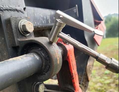 90 Degree Grease Gun Coupler Set Right Angle Zerk Fittings Adapter for Tight Spaces No Leakage 12000 PSI installed