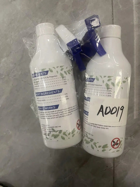 Two-pack 16oz bee and wasp spray bottles with peppermint oil for outdoor use kills yellow jackets hornets carpenter bees safe