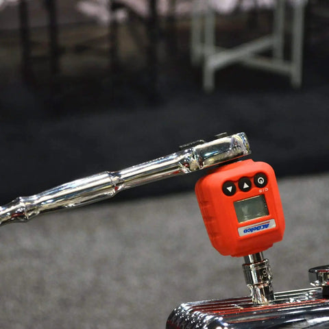 Turn Your Ratchet Into a Legit Digital Torque Tool With Four Units Of Measure, Heavy Duty 14.8 To 147.6 Ft Lbs on ratchet