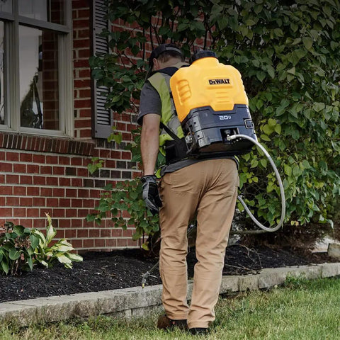 Person using 20V Max 4 Gallon Lithium Ion Cordless Backpack Sprayer Kit With 2Ah Battery, Heavy Duty Hose for lawn care
