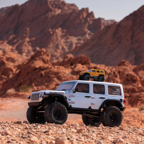 One Sixth Scale SCX6 Jeep Wrangler 4x4 Rock Crawler RTR With Two Speed Transmission And Beefed Up Front And Rear Suspension