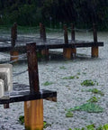 400W LED Outdoor Flood Light Daylight White 6000K Waterproof Security Light for Home and Garage on a rainy dock