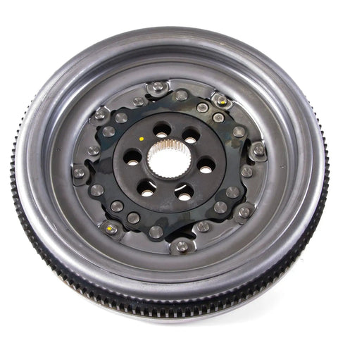 Built Tough Replacement Clutch Flywheel Drop In Install For 2004 To 2006 Volkswagen Beetle And Jetta Cars With Four Cylinder 1.9 Liter Engine guarantee smooth power flow.