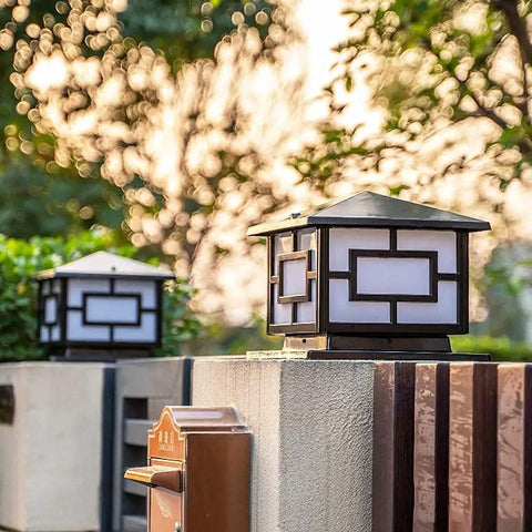 Outdoor Pillar Lights Modern Rustic Aluminum Post Lights IP65 Waterproof Glass Shade E26 Base on fence column