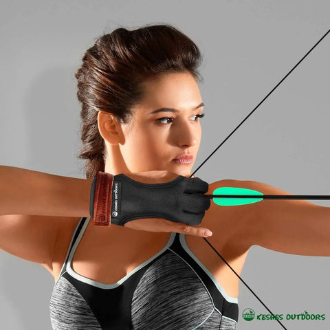 Woman using Three Finger Archery Glove Leather Tab All Day Comfort Heavy Duty For Recurve And Longbows Durable Finger Protector