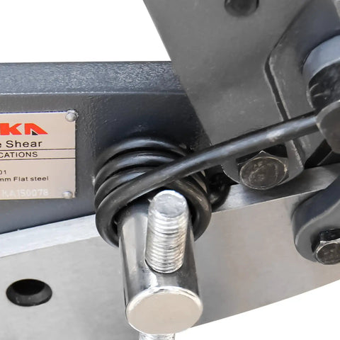Manual Metal Shear HS12 12 Inch Throatless Cutter Heavy Duty For Sheet Metal Plate Steel And Round Bar Portable Workbench Mounted Tool For Clean Easy Cuts And High Precision In Metalworking Shops