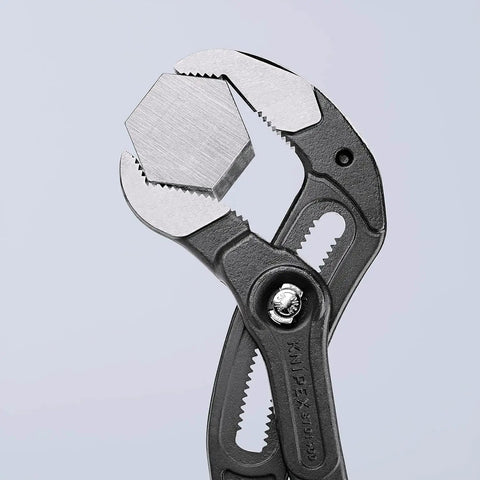 Water Pump Pliers Cobra XL 400 Mm Self Locking With Quick Push Button Adjustment And Fine Tuning Grips Nuts Up To 95 Mm And Pipes Up To 90 Mm For On The Job Beefy Grip And Lightweight Chromium Vanadium Steel Heavy Duty Pipe Wrench