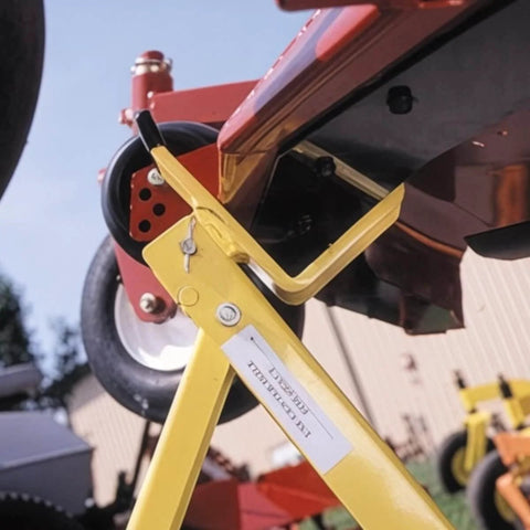 Heavy Duty Mower Jack Lift supporting commercial and residential mowers up to 800 pounds, showing lift arm and wheel setup.