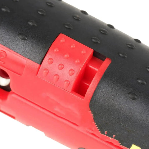 Close-up of the ergonomic handle mechanism of Heavy Duty Wire Strippers For Coaxial Cables And Electrical Wiring Awg 10-20.