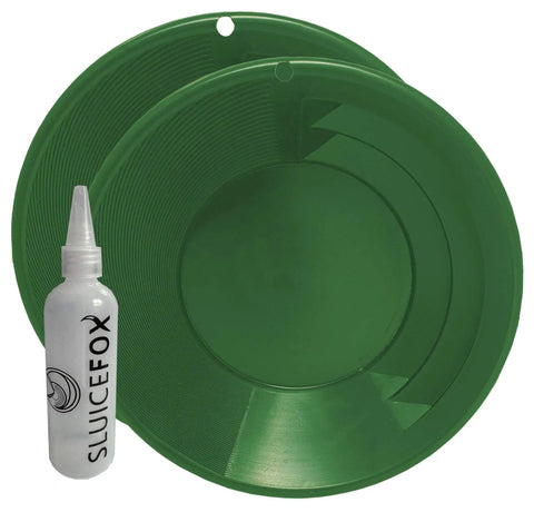 Dual-Sided Gold Panning Kit With Vanishing Riffles For Maximum Gold Recovery, green pans with 4 oz snifter bottle