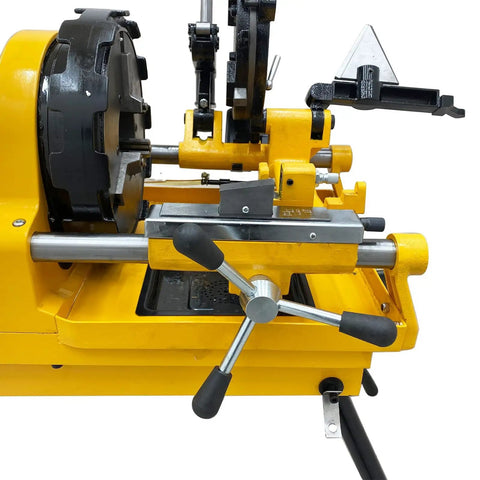 Heavy Duty 750 Watt Electric Pipe Threader Machine half to four inch threading cutting and reaming, close-up view of controls and parts.