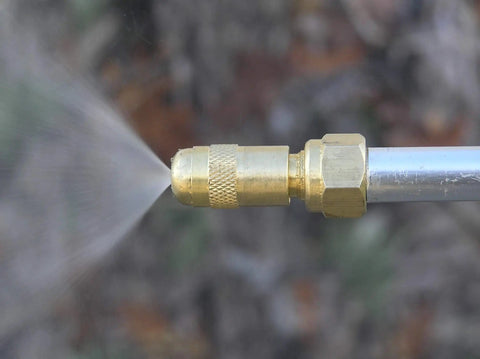 Adjustable brass nozzle in action on Pistol Grip Deluxe Sprayer For Lawn Care Greenhouse Roof Spraying With Adjustable Brass Nozzle
