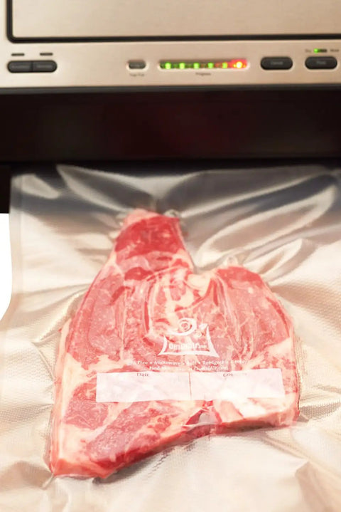 100 Quart Size Vacuum Sealer Bags 8 By 12 Inches Heavy Duty BPA Free Commercial Grade sealing steak with FoodSaver