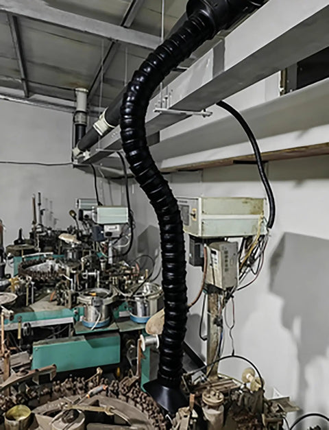 Heavy Duty Fume Extract Arm With No Sag Flex 120Cm Articulated Duct Hose and Precision Nozzle for welding smoke in workshop.