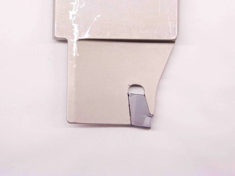 Self Grip Double Ended Right Hand Indexable Cutoff Blade For CNC Machining Carbide Insert High Precision Durable Tool Model BR9225AC5 Beefy For Tough Parting And Finishing Cuts In Hard Metals, close-up view