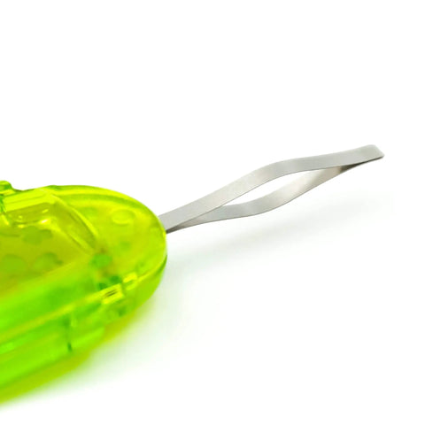 Close-up of the Flat Tip Embroidery Needle Threader For Thick Threads And Any Embroidery Needles Apple Green Quick Grasp Comfort
